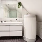 Heimby Homes - Large Penthouse In Skuteviken דירה