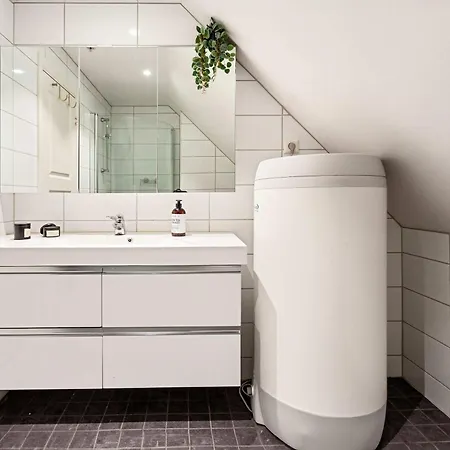 Heimby Homes - Large Penthouse In Skuteviken Daire