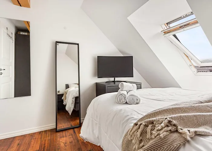 Heimby Homes - Large Penthouse In Skuteviken Apartment